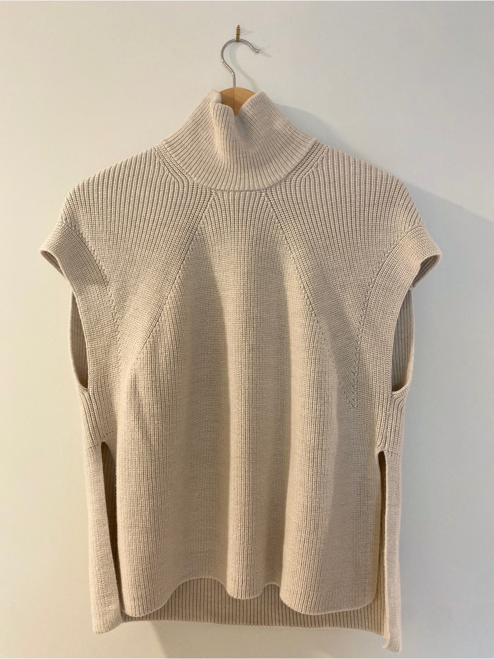 lululemon athletica Cream Sleeveless Turtleneck Knit Vest